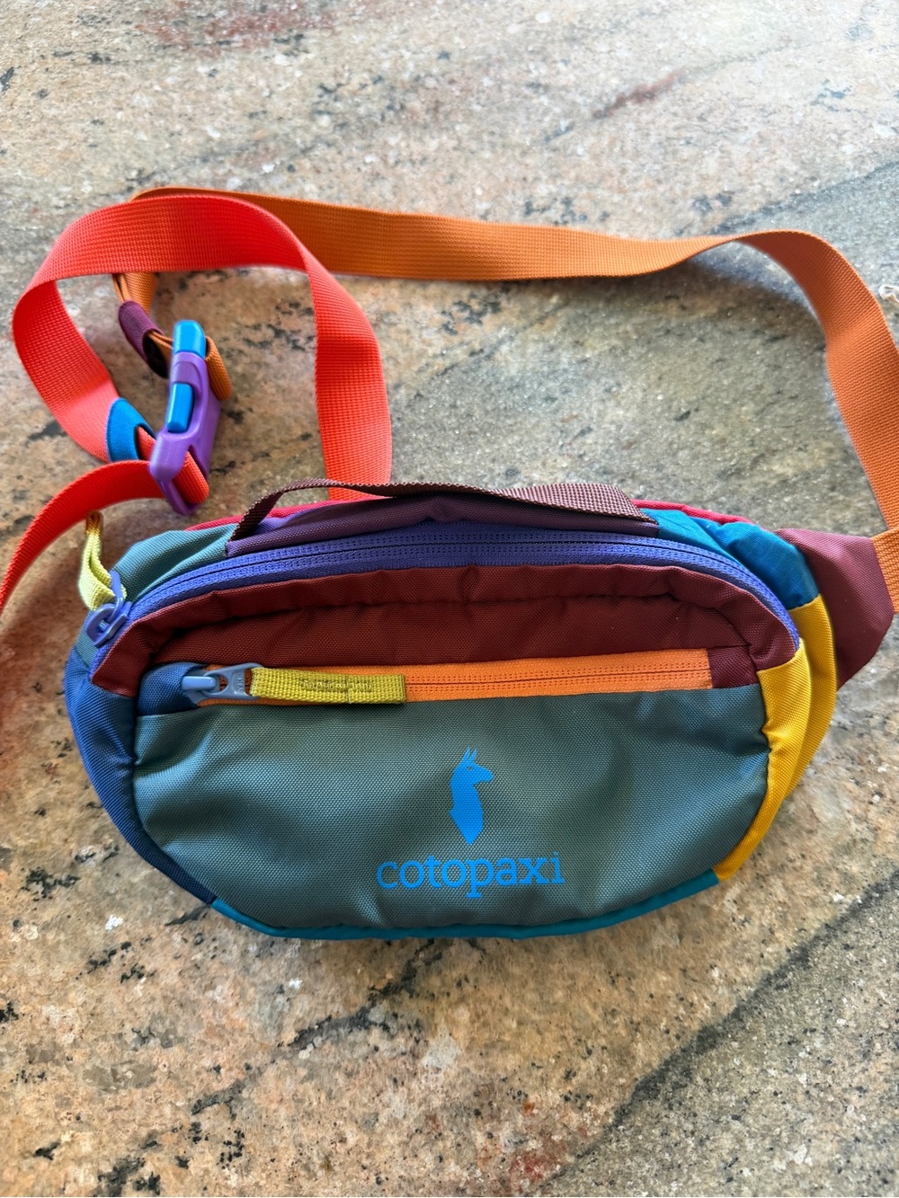 cotopaxi Multicolor Del Dรญa Hip Pack - Green/Blue/Orange/Yellow/Purple/Red